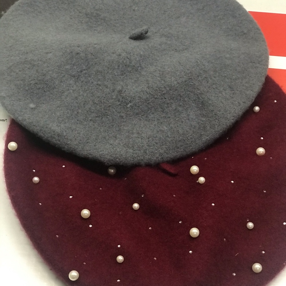New 2 Hats maroon and gray One flex size